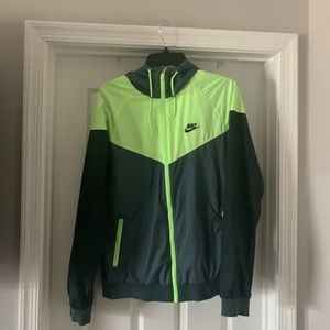 Men's Nike Hooded Windbreaker size Medium